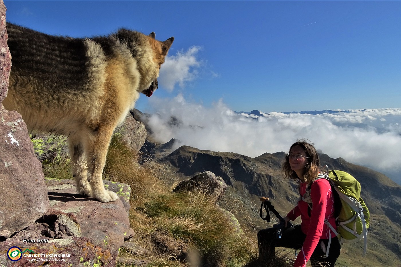 43 Alla Madonnina di vetta del Pietra Quadra (2356 m) .JPG